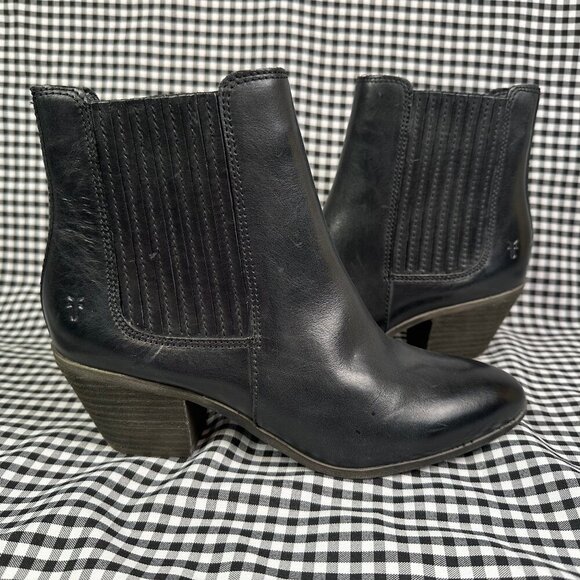 Frye Sandra Chelsea Boots Pointed Toe Heeled Black Leather Women's Size 8 - Picture 1 of 7